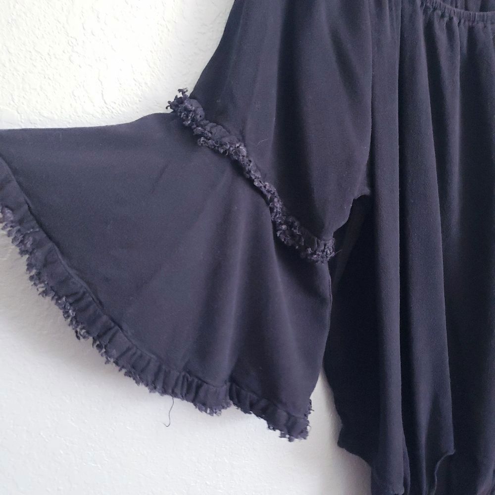 Umgee Black Off Shoulder Raw Hem Bell Sleeve Top - Picture 3 of 7